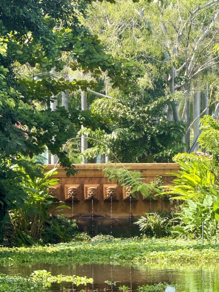 Lagoon Pool - Anantara Hua Hin