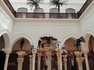Courtyard in the Mall of the Emirates - from Tolfalas.com Courtyard in the Mall of the Emirates - from Tolfalas.com
