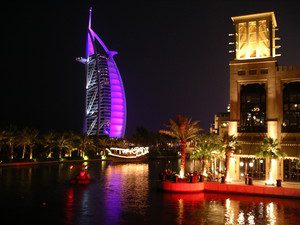 Madinat and Burj al Arab at Night - May 2007 - at Tolfalas.com Madinat and Burj al Arab at Night - May 2007 - at Tolfalas.com
