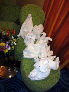 Caribbean-friends-3 Tolfalas - Towel Animals