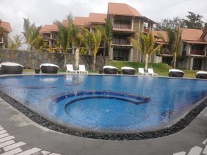 Pool at Crystals Beach - Mauritius @Tolfalas.com