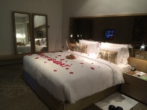 Room 4004 at the Jumeirah Etihad Towers - at Tolfalas.com